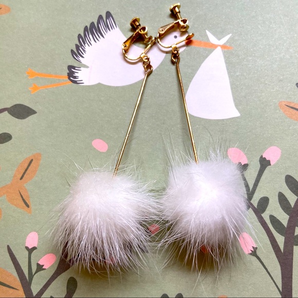 Ear Clips | Winter - Picture 1 of 4